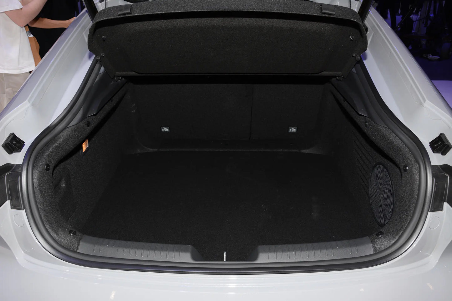 Dongfeng Nissan Venucia V DD-i -Hybrid PHEV