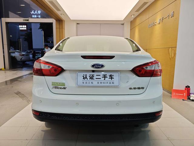 Ford Focus 2012 Berline 1.6L Automatique Édition Confort d'occasion certifiée - u21920723