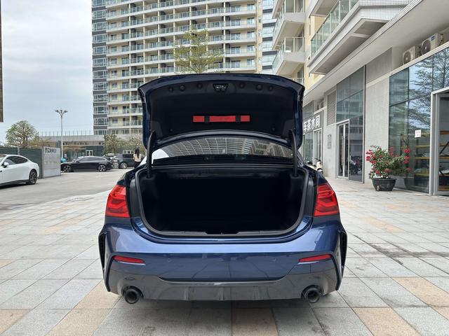 BMW Série 1 120i M Sport Night Edition d'occasion certifiée (2021)