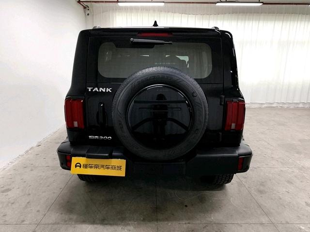 Certificated Pre-Owned GWM Tank 300 2023 Urban Edition 2.0T Wo Kan Version - u22730115