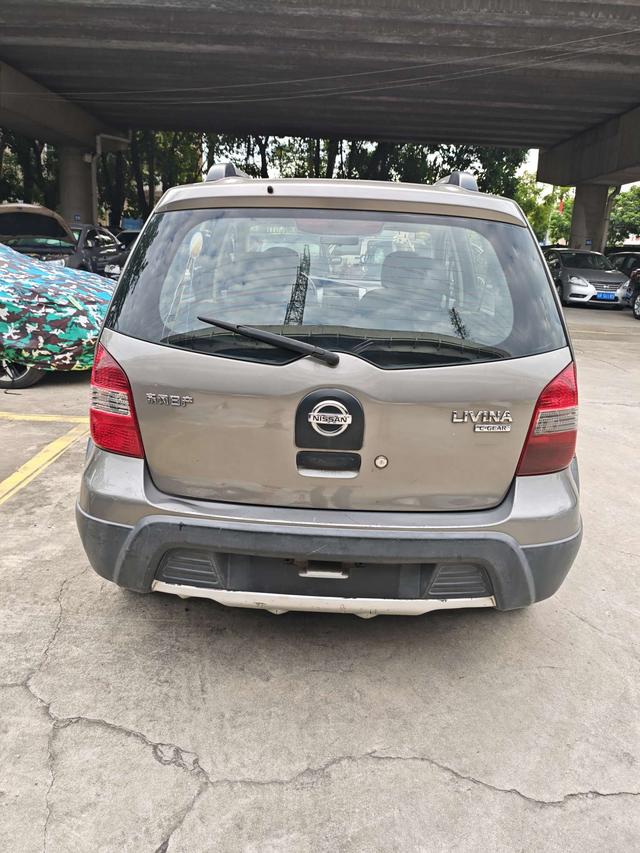 Dongfeng Nissan Livina 2010 Energetic Joy Edition 1.6L Automatique Version toutes options d'occasion certifiée - u21562711