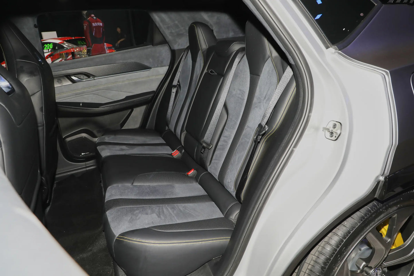 Dongfeng Fengshen L7 -Hybrid PHEV