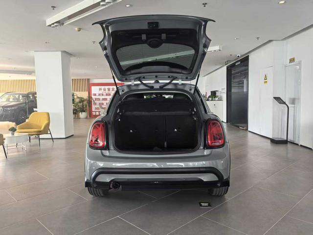 Certificated Pre-Owned MINI 2022 1.5T Camden Limited Edition Five-Door Version - u22293150