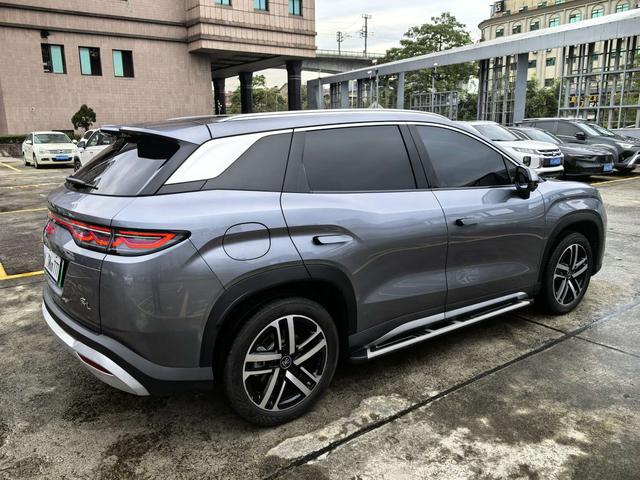 BYD Song L DM 2024 DM-i 112KM Édition Leader, d'occasion certifiée