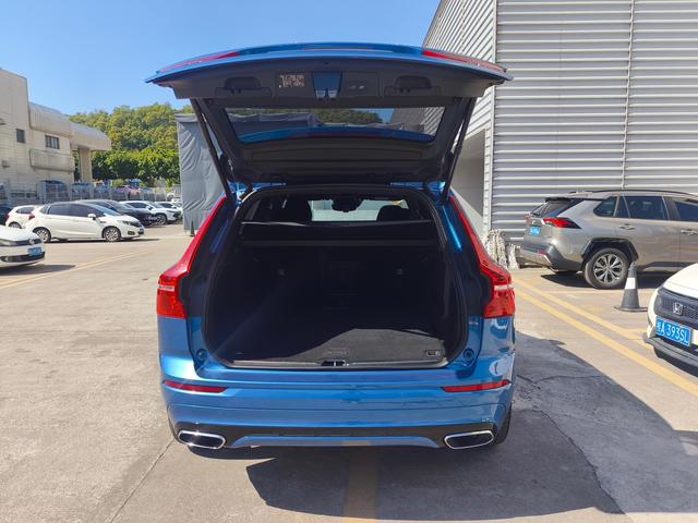 Volvo XC60 PHEV 2019 T8 E-Drive Hybrid Inscription Sport Edition d'occasion certifiée, fabriquée en Chine (V)