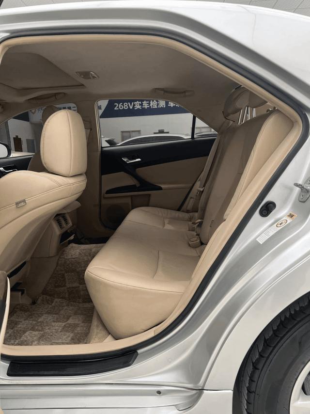 Certificated Used Toyota Reiz 2010 Model 2.5V Elegance Elite Edition