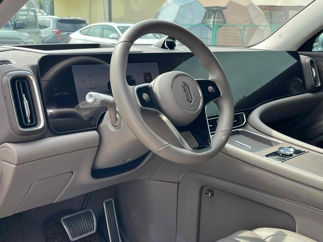 Wenjie M9 2024 d'occasion certifiée, version Ultra cinq places à autonomie étendue -u21982807