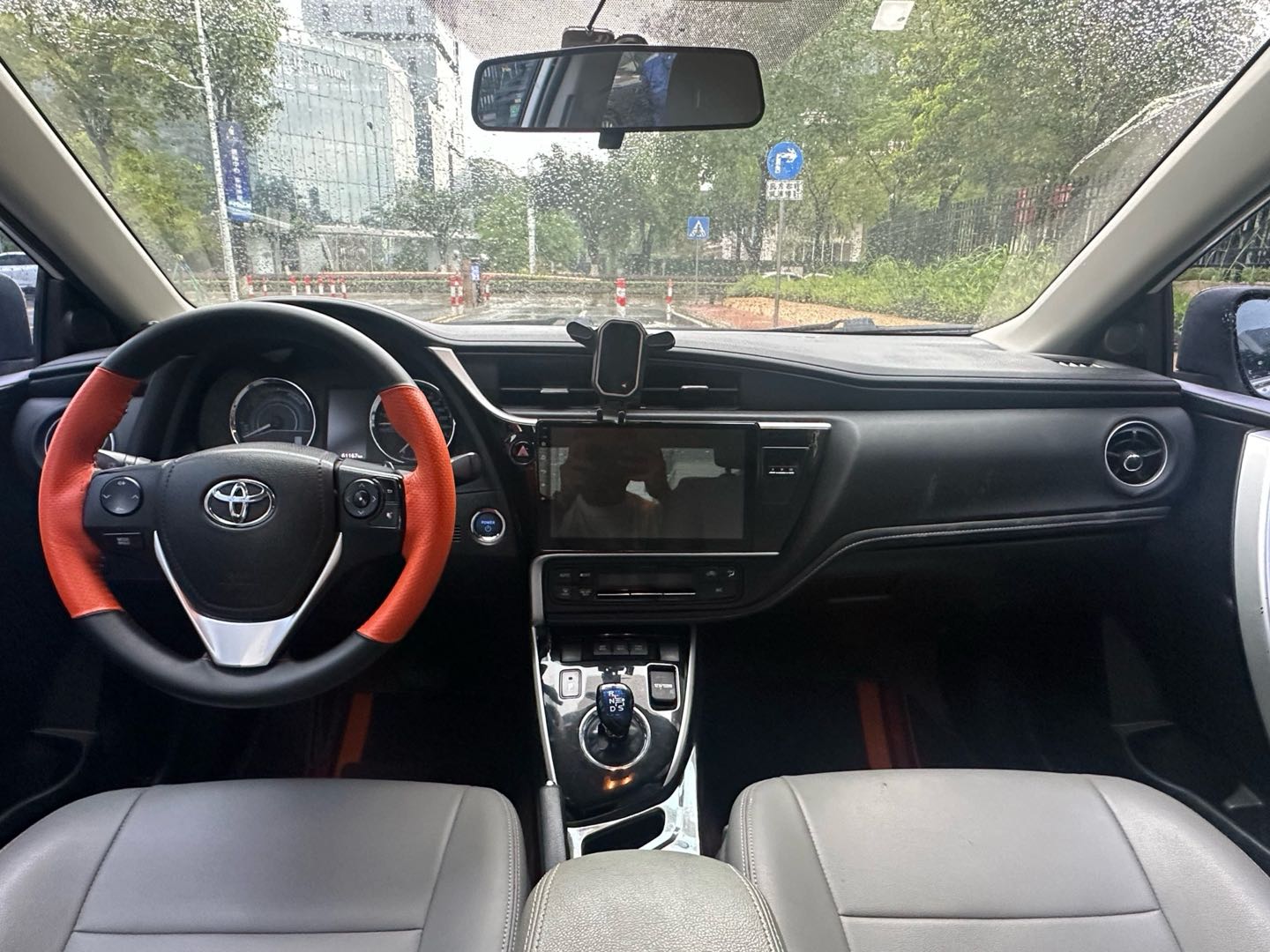 2017 Toyota Corolla 1.8L CVT Hybrid Leading Edition Facelift -CG1703742