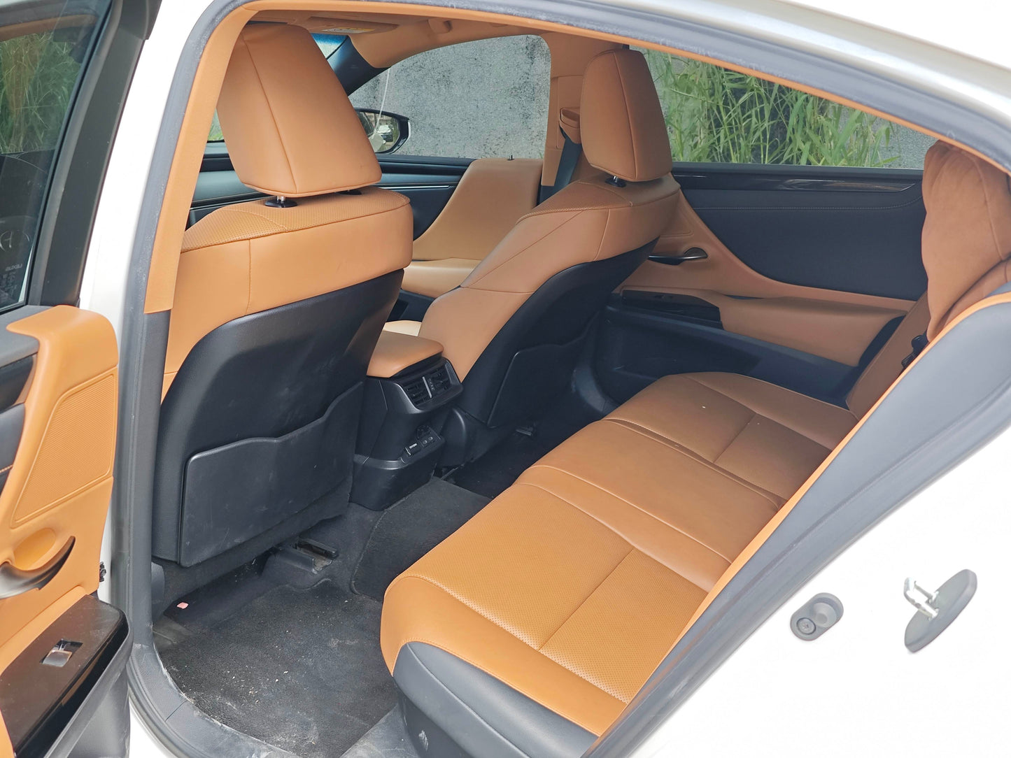 2021 Lexus ES 2.5L CVT 300h Premium Edition -CG1705558