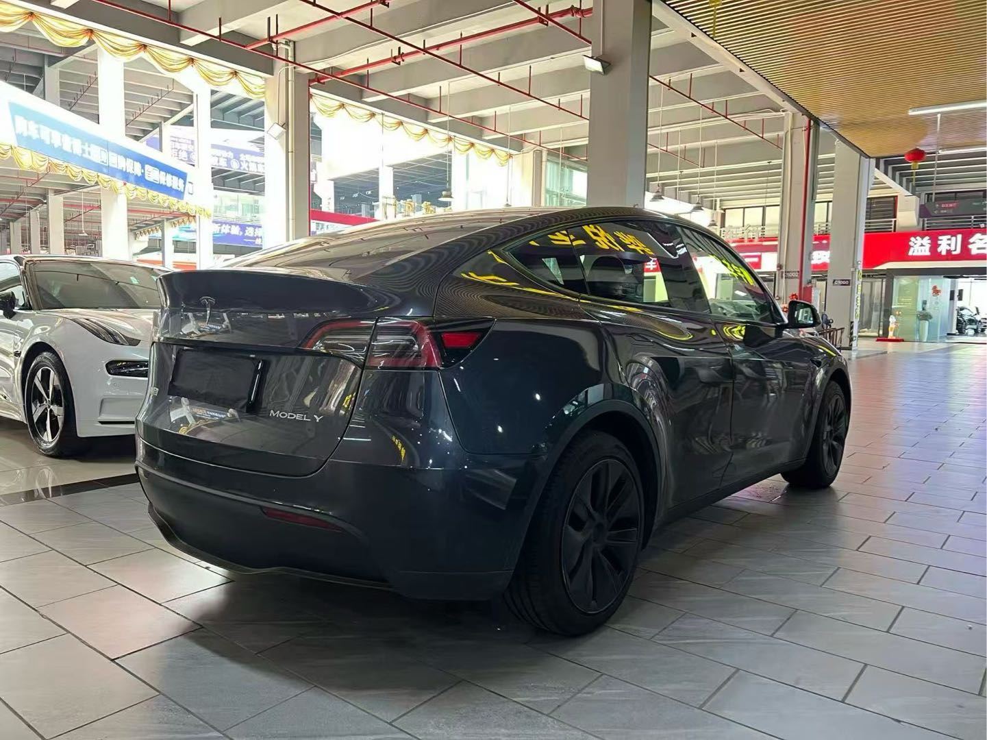 2024 Tesla Model Y Rear-Wheel Drive -CG1708736