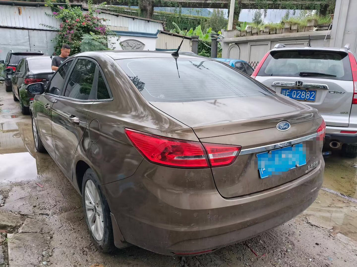 2017 Ford Escort 1.5L Automatic Fashion Model (Happiness Edition) -CG1709645
