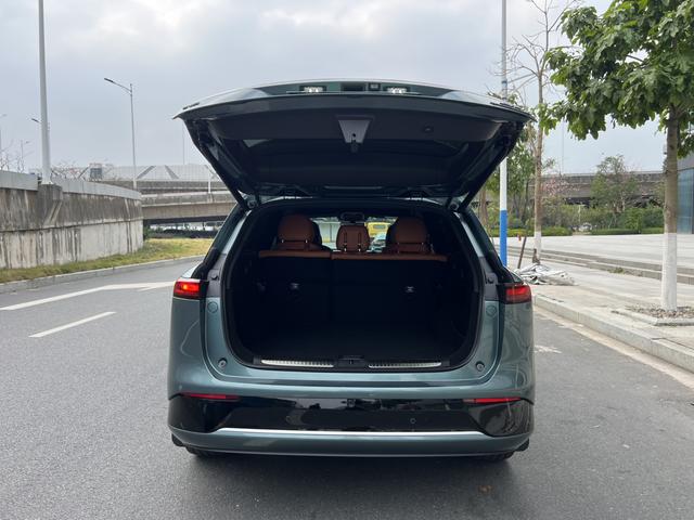 Certificated Pre-Owned XPENG G9 2024 702 Max-u22128618