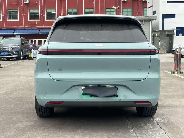 Certificated Pre-Owned Li Auto L6 2025 Max Smart Upgrade Version -u22572083