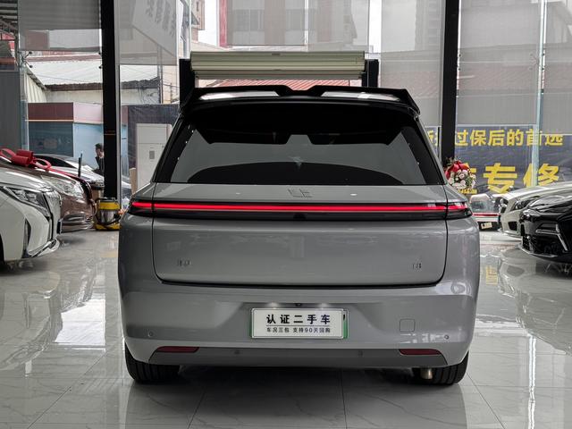 Certificated Pre-Owned Li Auto L8 2023 Pro Edition -u21607913