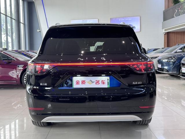 Certificated Pre-Owned Wenjie M9 2024 Extended-Range Ultra Six-Seater Edition -u22171319