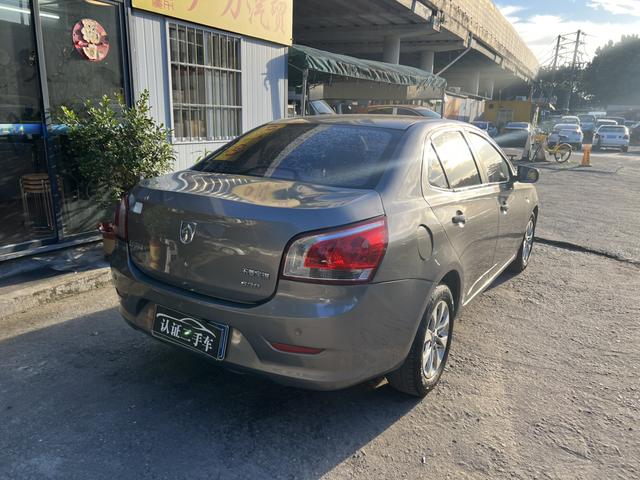 SAIC-GM-Wuling Baojun 630 2013 1.5L Automatique Édition Confort d'occasion certifiée - u20689320