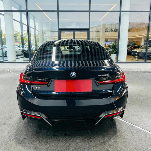 Certificated Pre-Owned BMW i3 2022 eDrive35L -u22950019