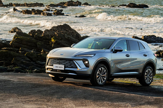 2026 Buick Envision S 25T Platinum Vehicle Profile: Midsize SUV with 30-inch 6K Screen and Solid Chassis