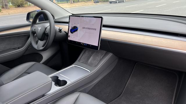 Certificated Pre-Owned Model Y 2021 Standard Range Rear-Wheel Drive Version