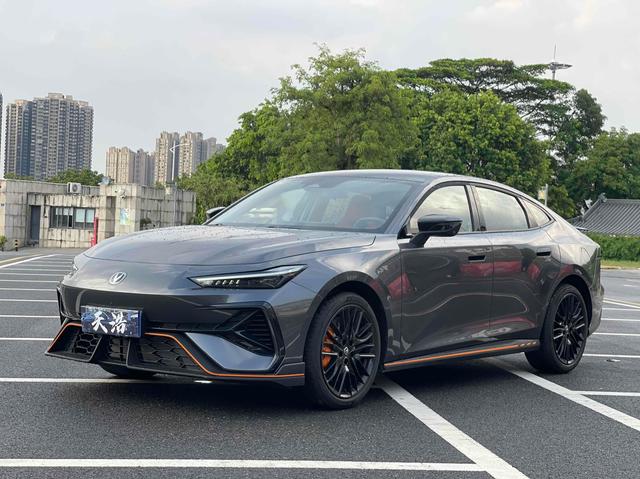 Certificated Pre-Owned Changan UNI-V 2025 Third Generation 2.0T Dynamic Edition - u21948467