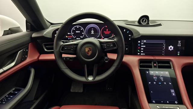 Pre-Owned Porsche Taycan 2025 Model