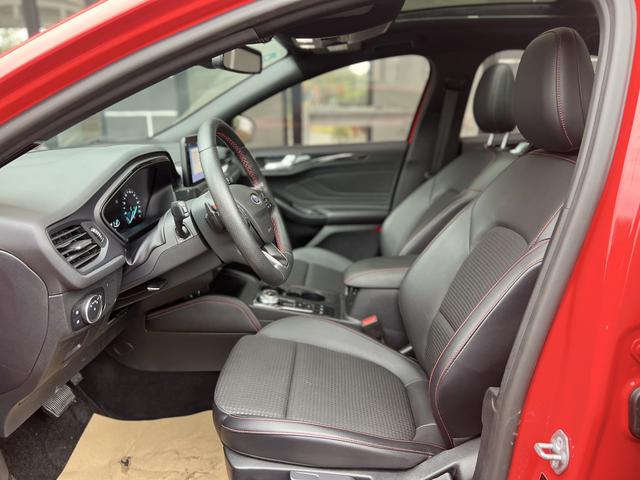 Certificated Used Ford Focus 2020 Hatchback EcoBoost 180 Automatic ST Line - u22066842