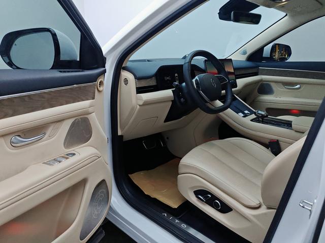 Certificated Pre-Owned Wenjie M7 2022 4WD Luxury Edition -u22541324