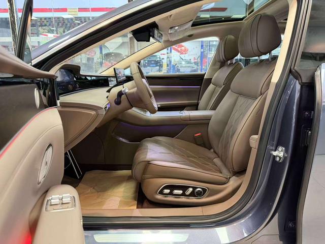 Pre-Owned Hengjie S9 2025 Extended Range Rear-Drive Ultra