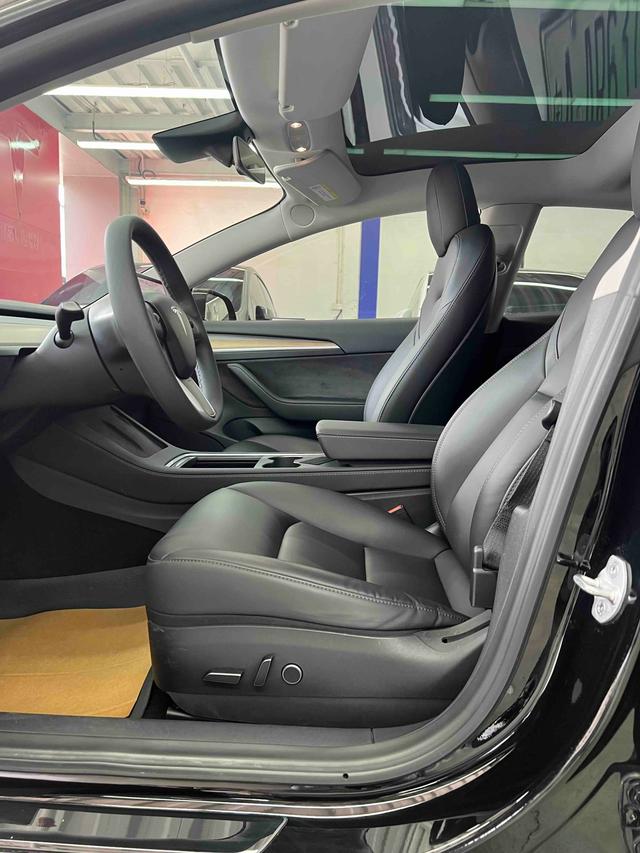 Pre-Owned Tesla Model 3 2021 Standard Range Rear-Wheel Drive Upgrade 3D6