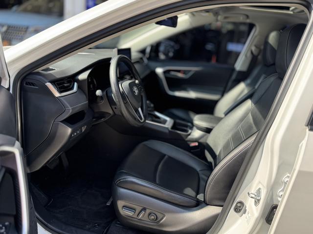 Certificated Pre-Owned RAV4 Rongfang 2021 2.0L CVT Two-wheel Drive Fashion Edition - u22211880