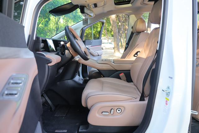 Certificated Pre-Owned XPENG X9 2024 702 Ultra Long Range Pro-u21928612