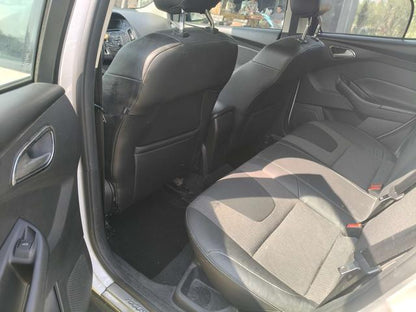 Certificated Used Ford Focus 2012 Model Hatchback 1.6L Automatic Fashionable Type