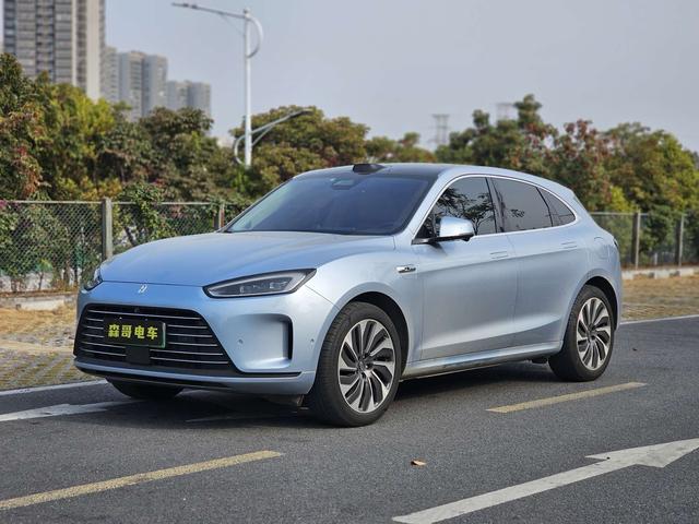 Certificated Pre-Owned Wenjie M5 2023 Extended-Range Rear-Wheel Drive Intelligent Driving Version -u22509517