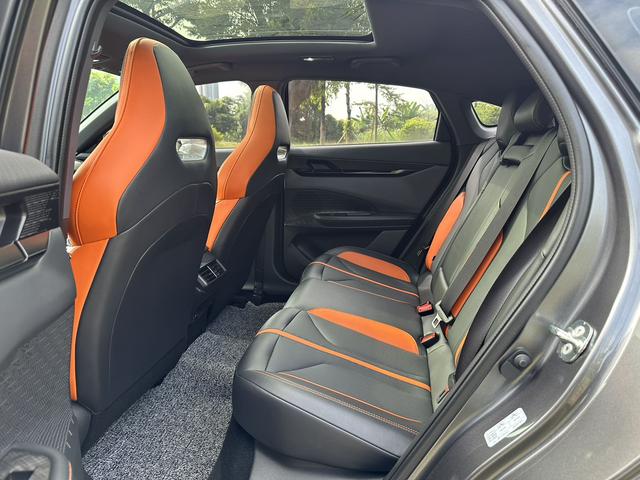 Certificated Pre-Owned Changan UNI-V 2024 1.5T Premium Sporty Edition - u21826096