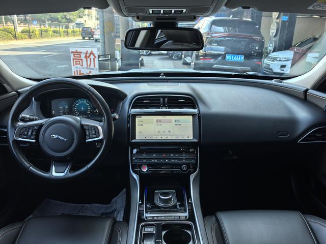 Certificated Pre-Owned Jaguar XEL 2018 2.0T 200PS Premium Edition - u22342289