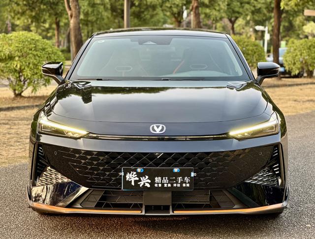 Certificated Pre-Owned Changan UNI-V 2024 1.5T Premium Sport Edition - u22163886