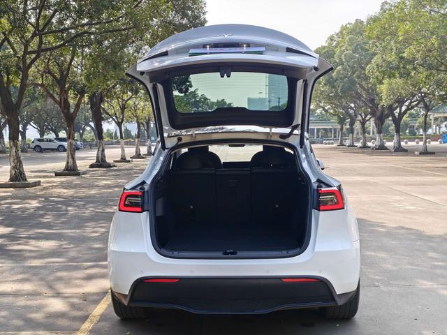 Pre-Owned Tesla Model Y 2021 Standard Range Rear-Wheel Drive Version