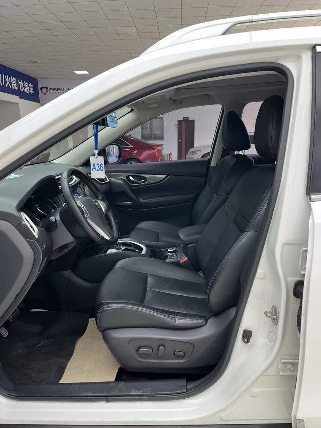 Certificated Pre-Owned Dongfeng Nissan X-Trail 2017 2.5L CVT Luxury Edition 4WD - u22690985