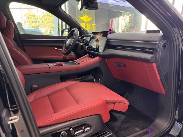 Certificated Pre-Owned Wenjie M5 Extended-Range Ultra Four-Wheel Drive 2025 Edition -u22099674