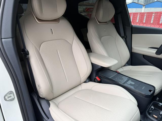 Certificated Pre-Owned Lynk & Co Z20 2025 Edition 530km Rear-Wheel Drive Max -u22547025