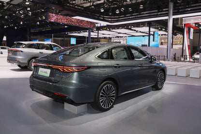 Chery Fengyun A8L - Híbrido PHEV