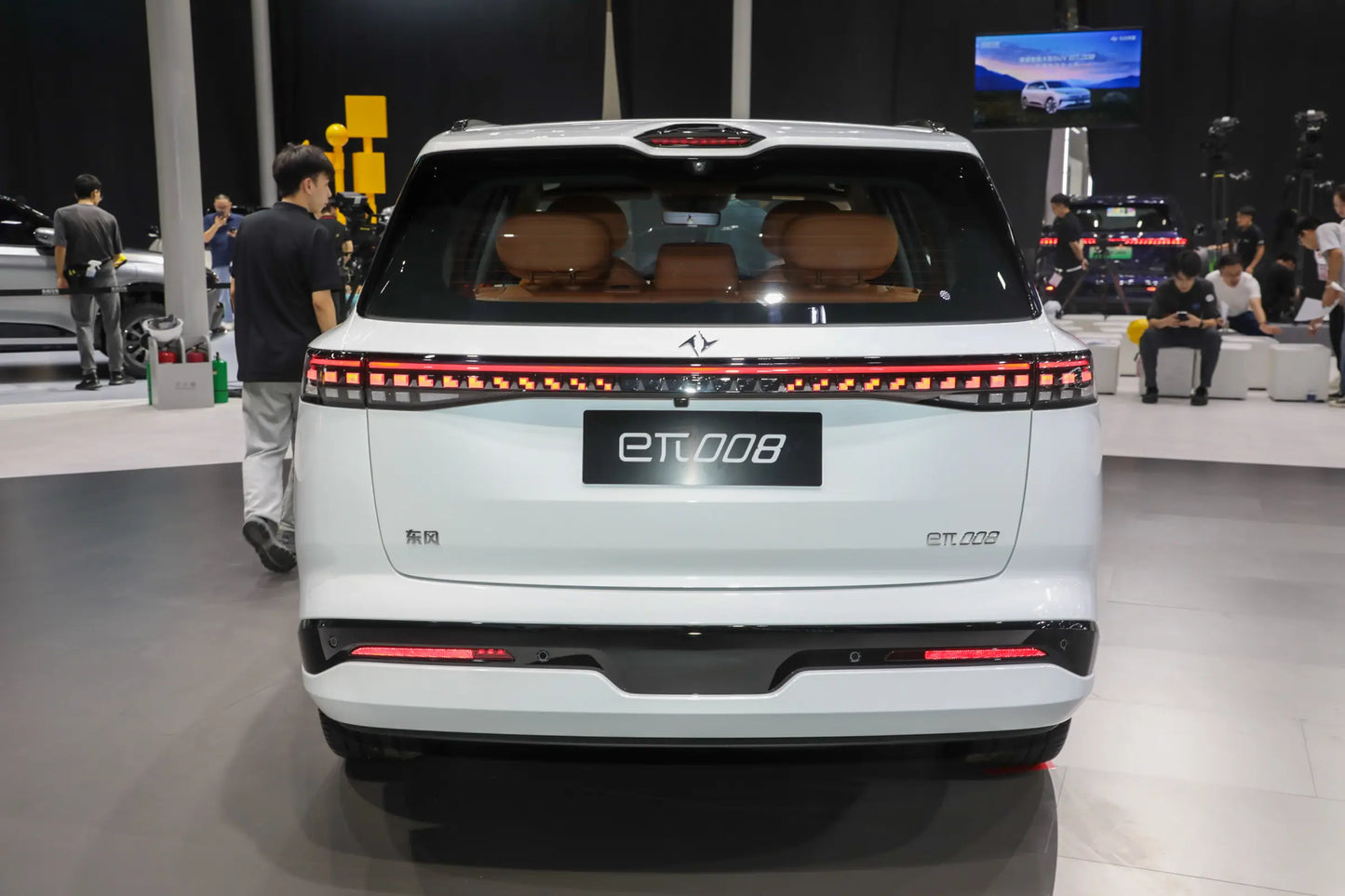 Dongfeng eπ008 - Híbrido REEV