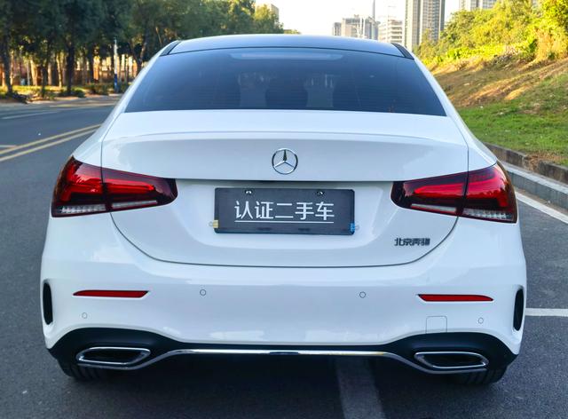 Certificated Pre-Owned Mercedes-Benz Class A 2022 A 200 L Dynamic Edition of Sports Sedan - u22468851