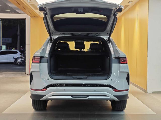 سيارة BYD Song PLUS EV مستعملة، إصدار Champion، موديل 2023، موديل رئيسي، 520 كم