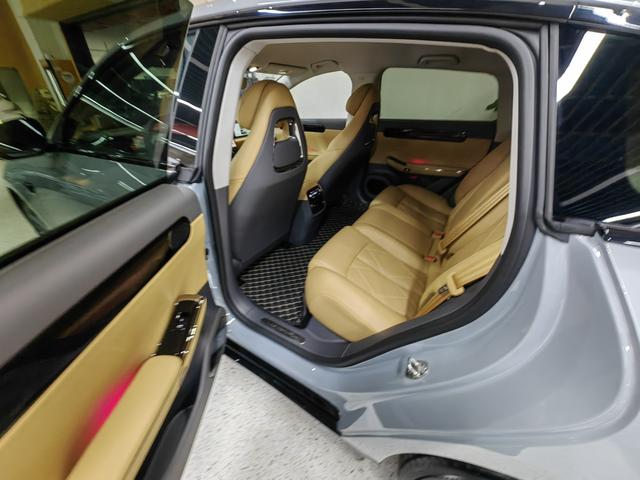 Pre-Owned Leapmotor C01 2024 Extended - Range 316 Premium Edition