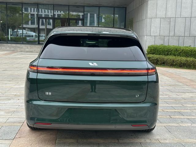 Pre - Owned 2023 Li L7 Pro Edition