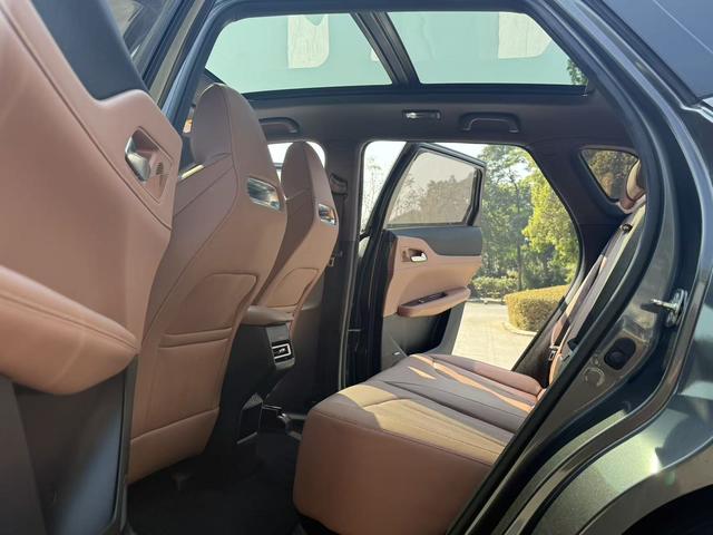 Certificated Pre-Owned Changan UNI-Z 2025 1.5T DCT Premium Edition - u22414419