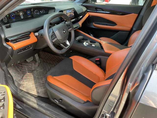 Certificated Pre-Owned Changan UNI-V 2023 2.0T Leading Speed Edition -u22969787