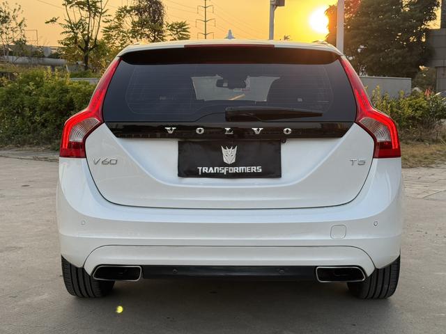 Certificated Pre-Owned Volvo V60 2016 T5 Inscription Lite - u22698066