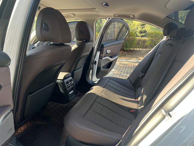 Certificated Pre-Owned BMW 3 Series 2021 Second Facelift 325i M Sport Night Edition Package - u22414028